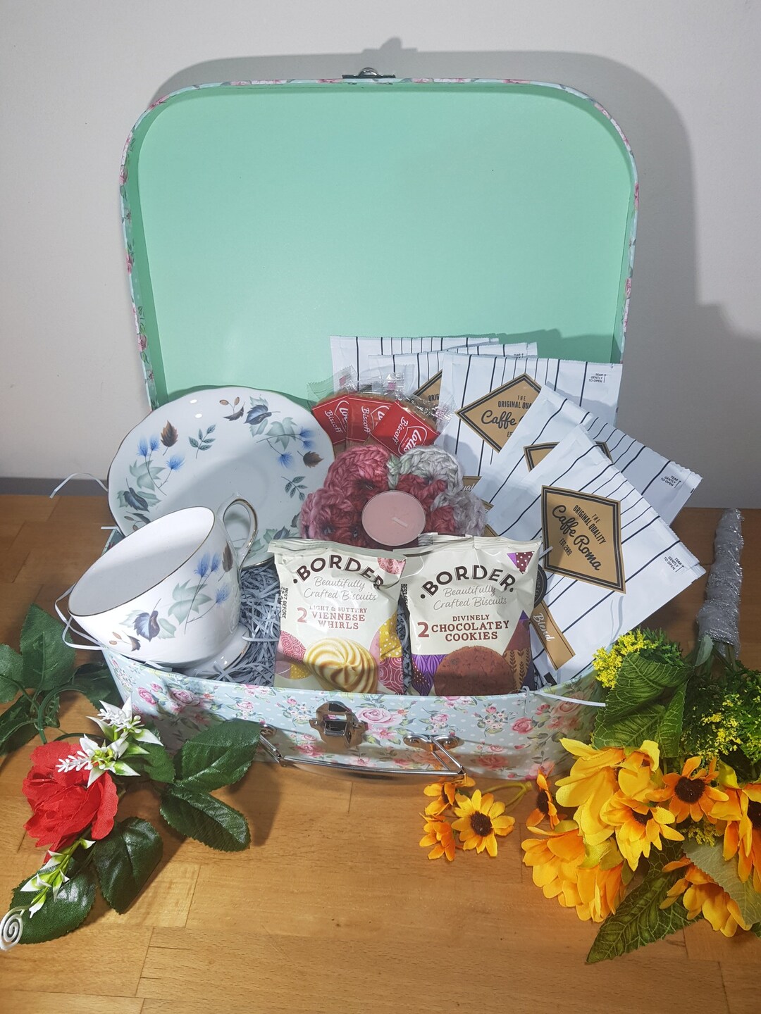 Vintage Afternoon Tea Hamper, Gift Set Delicate Bone China Colclough