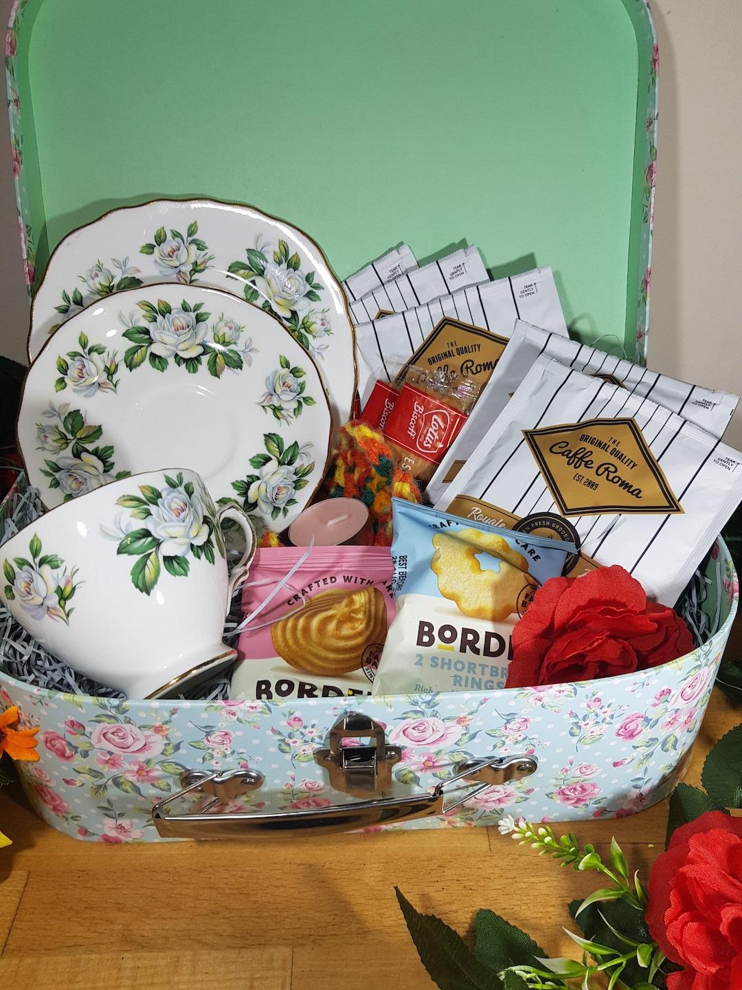 Vintage Afternoon Tea Hamper, Gift Set Delicate Fine Bone China Crown
