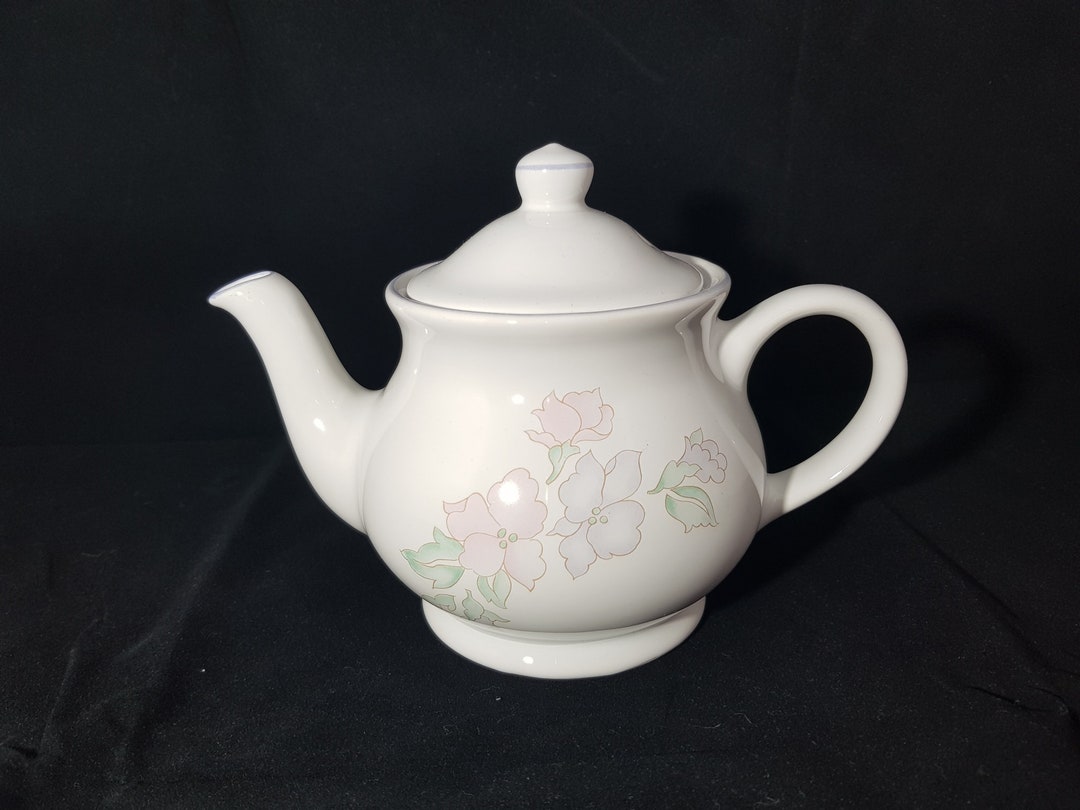 Vintage Sadler romance Teapot for One 1947 Etsy Canada