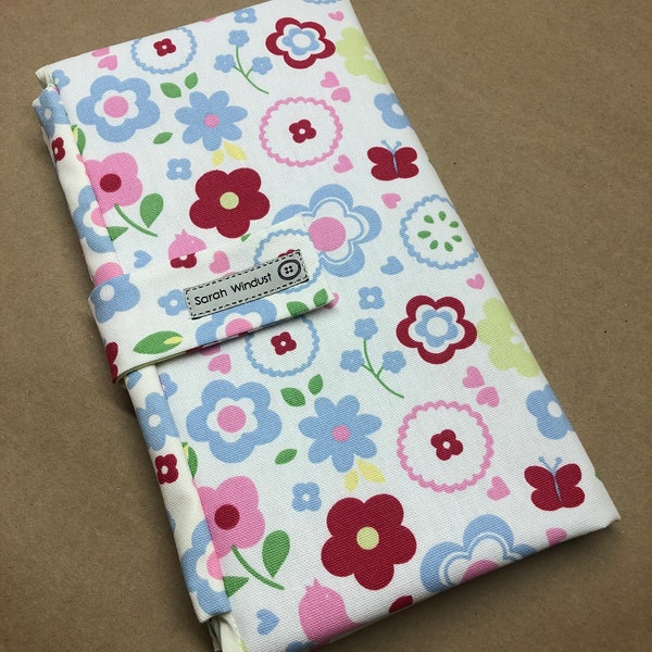 Changing Mat with pockets, Nappy Wallet, diaper clutch, nappy bag, washable, flowers