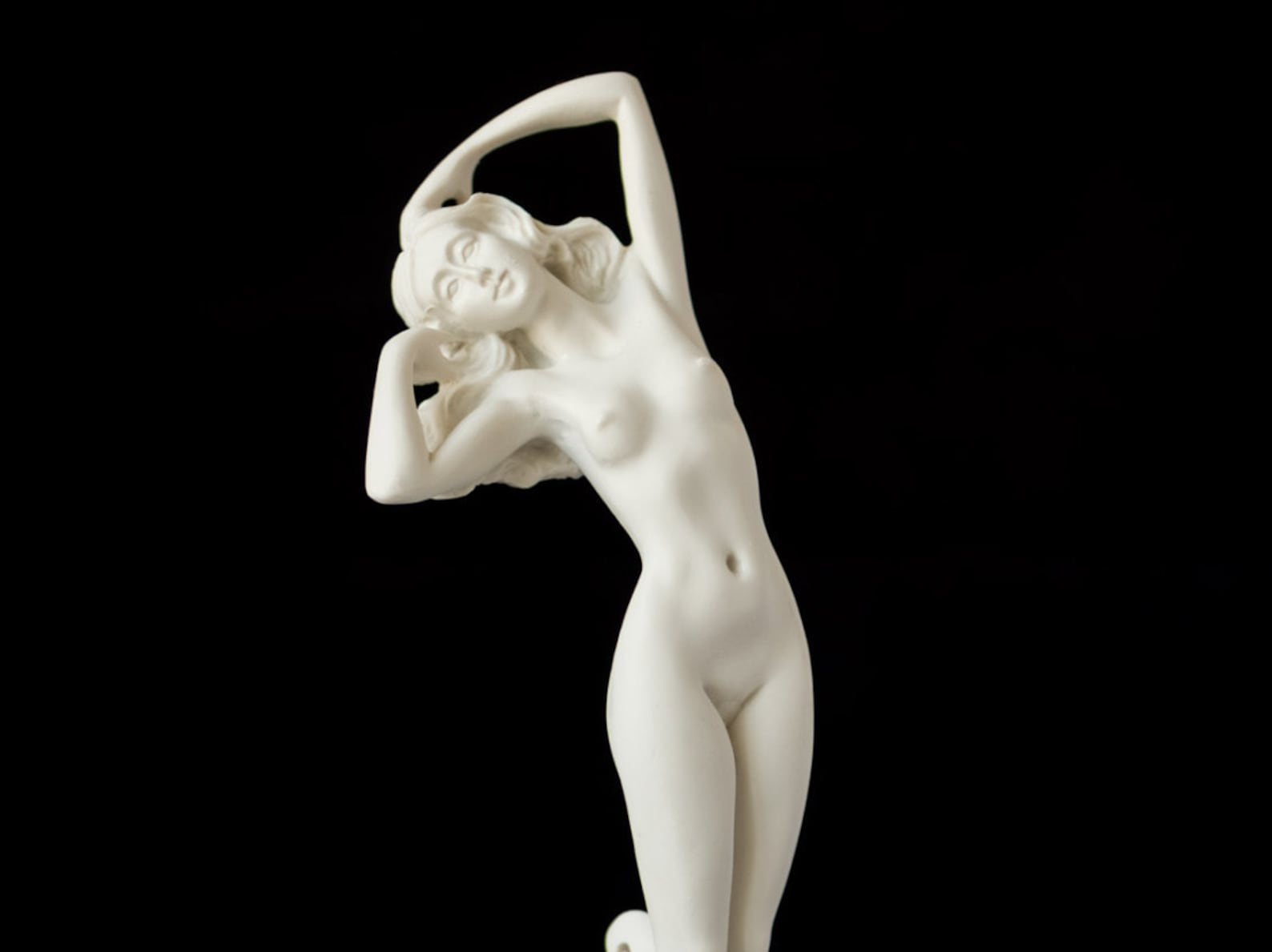 Nude Naked Female Figure Statue.