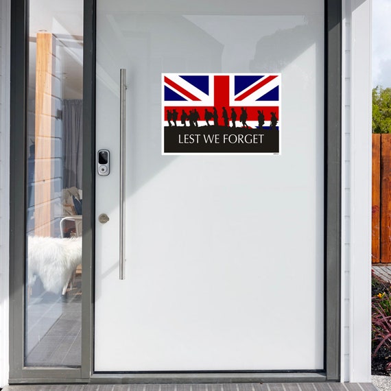 Aufkleber 'Lest We Forget' Mit Union Jack - Mittel (104x71mm), Vinyl, Für Gedenktage