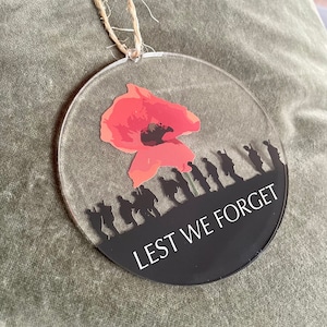 Acrylic Poppy Suncatcher - Remembrance Day, Armistice & Anzac Day Tribute | Memorial for Fallen Soldiers