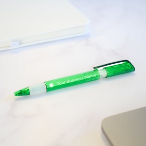 Individuell bedruckte Werbekugelschreiber mit transparentem Griff - Perfekt für Büro, Schule und Veranstaltungen mit Ihrem personalisierten Text/Logo