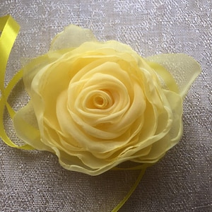 Yellow Organza Flower Choker, Yellow Rose Choker, Wedding Accessories, Bridal Flower Choker, Charming Accessory, Handmade Flower Choker