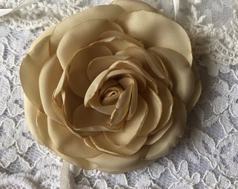 Ivory Flower Satin Camellia Choker, Wedding Choker, Wedding Accessory, Charming Accessory,  Bridal Flower, Gift for her,