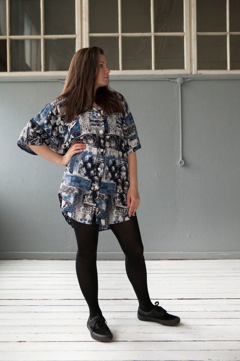 90s Abstract Shirt XL Oversize Button Up Top Made In Finland Rayon Overshirt Button Down Navy Blue Gray White Patterned Blouse Festival Top
