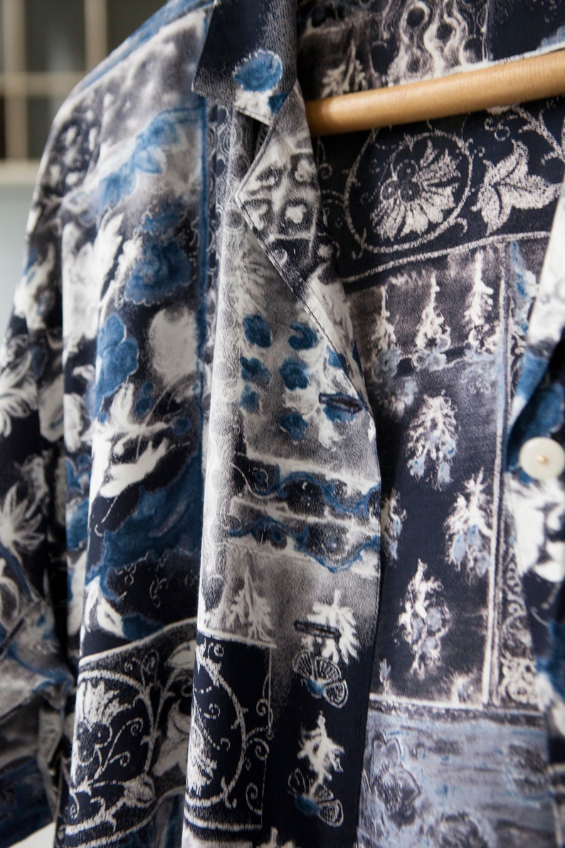 90s Abstract Shirt XL Oversize Button Up Top Made In Finland Rayon Overshirt Button Down Navy Blue Gray White Patterned Blouse Festival Top