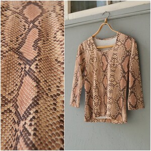 90s Womens Top Animal Print Top Womens XS S Snake Skin Print Top Beige Brown Snake Skin Patterned Pullover Top 3/4 Sleeves Elastic Top XS S image 3