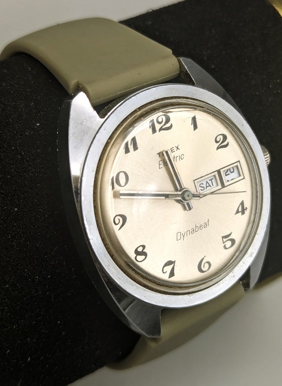 Vintage Men's Timex Dynabeat 40mm Day/Date