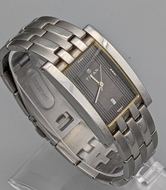 Titan Stainless Steel Quartz Watch with Date - Gem