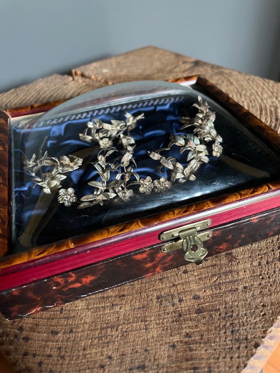 silver vintage tiara in antique jewelry box, tiar… - image 3