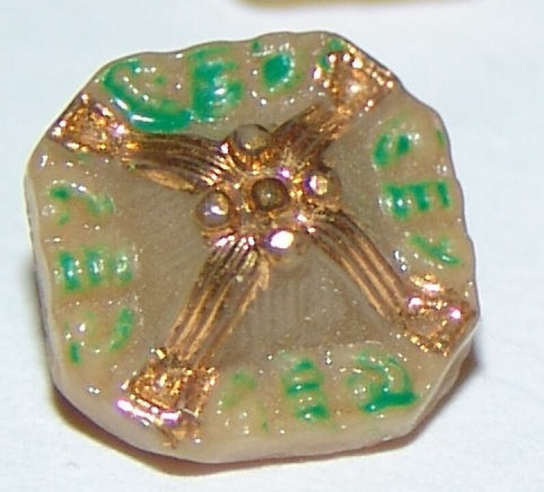Truly Stunning Caramel Glass Diminutive Button ~ 38 ~ Modified Square ~ High Relief Pyramid Shape ~ Beautifully Painted Green /& 24k Gold