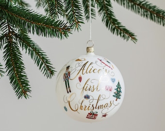 Notenkraker Goudfolie Baby's Eerste Kerstornament, Gepersonaliseerde Eerste Kerstornament, Babyshowercadeau, Babynaam Kerstornament