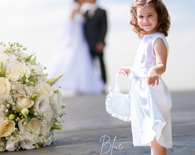 Introducing the Little Miss Daisy Linen Flower Girl Dress. Adding a Touch of Charm to Your Rustic Wedding with the Perfect Flower Girl Dress