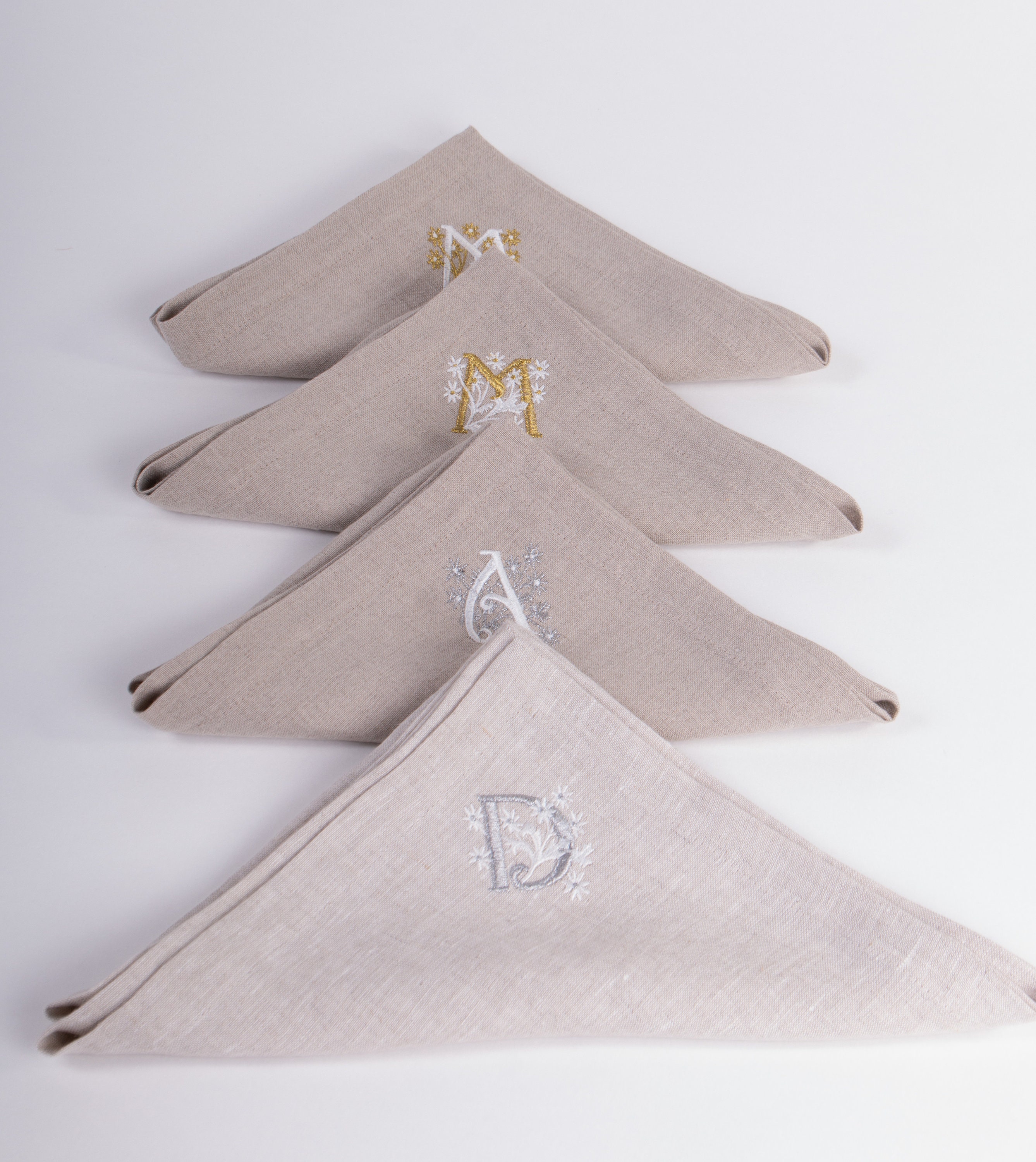 NAPKINS | 17square 100% Linen Dinner Napkins with Thyme Embroidery