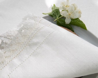 100 % LINEN NAPKINS Off-White with two rows hemstitched edges and linen lace Rustic linen napkins  Luxury napkins Wedding napkins