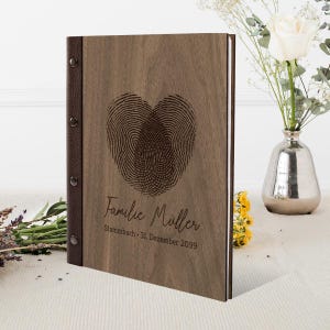 Personalisiertes Stammbuch der Familie, echtes Holz und Leder, Ihre individuelle Gravur zur Hochzeit / Standesamt DIN A5 | A4 Fingerabdrücke