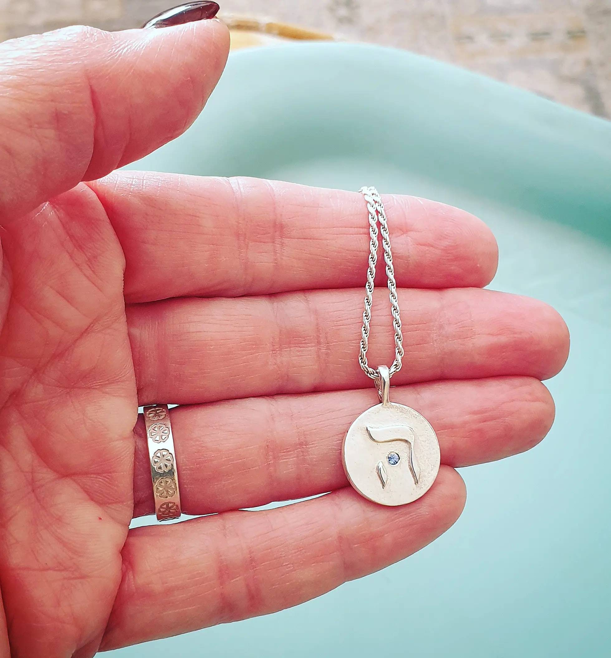 Hebrew Letter Hei Necklace - Etsy
