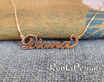14k Solid Gold Name Necklace Curled Font Deedee Style