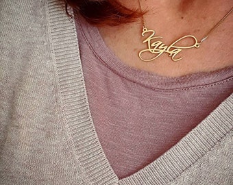 Collar con nombre de oro chapado en oro de 18 quilates con placa y cadena estilo Kayla