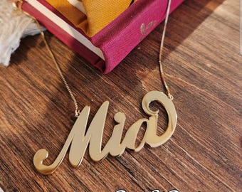 Collar con nombre XL estilo Mia, 25 mm, mayúsculas, chapado en oro de 18 quilates