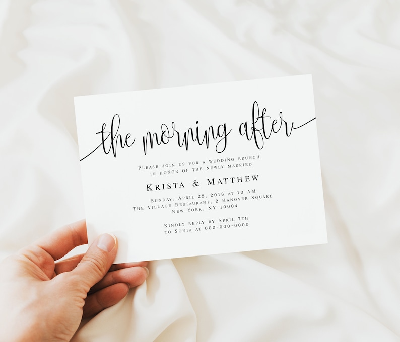 Pode incluir: Um convite branco para um brunch de casamento com texto em caligrafia preta que diz "the morning after". O convite inclui os nomes Krista & Matthew, a data e hora do brunch, o local e as informa&ccedil;&otilde;es de RSVP.