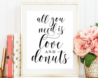 Tout ce dont vous avez besoin, c'est de l'amour et un signe de donut Signe de mariage de donut Fête de donut Mariage de princesse Idées de mariage de conte de fées Articles de fête de donut # vm31