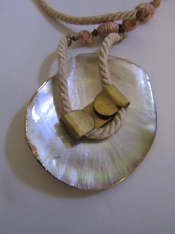 Vintage Signed Miriam Haskell Large Clam Shell Pe… - image 4