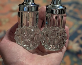 Vintage Crystal Salt & Pepper Shaker Set - 1970s Pineapple Pattern