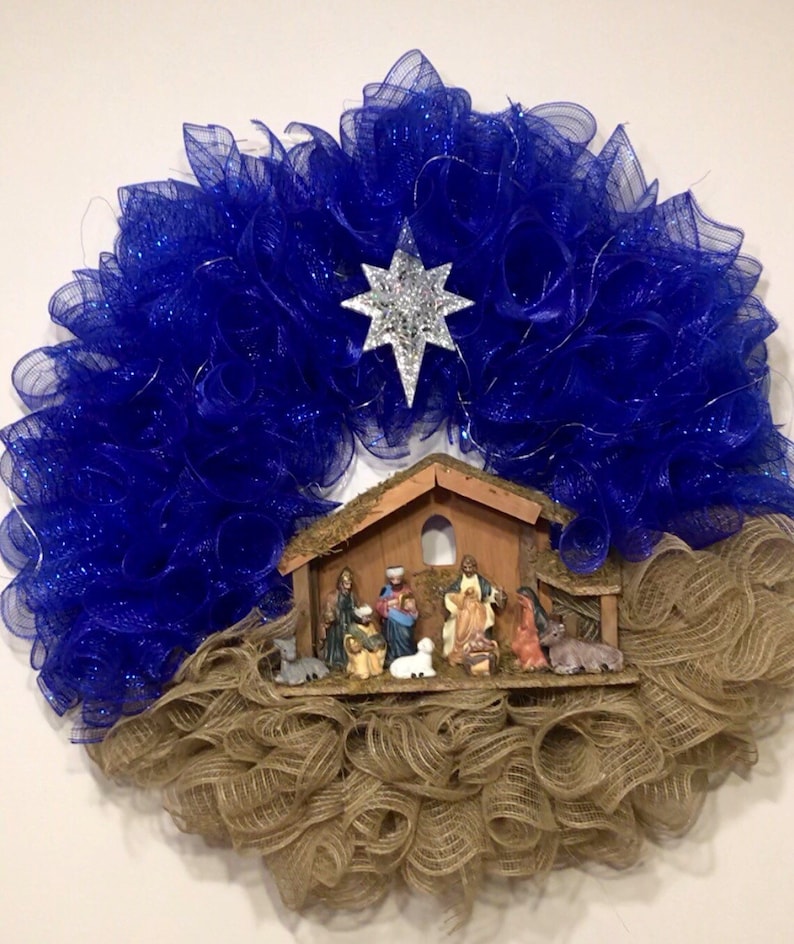 mesh nativity wreath Nativity wreath