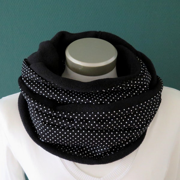 Loopschal Punkte Fleece schwarz-weiß Schal Loop dots Kuschelschal Kuschelloop Handarbeit Rundschal handmade