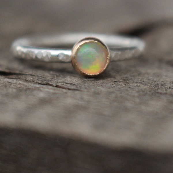 14 k gold and Sterling Silver Ring with welo Opal