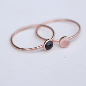 14K Rosé Gold Stapelring mit Spinell