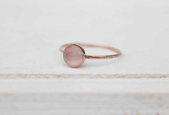 Bague en or rose de 14 k avec quartz rose | Etsy Bague en or rose de 14 k avec quartz rose | Etsy