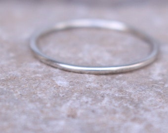 Simple stackable 925 sterling silver ring