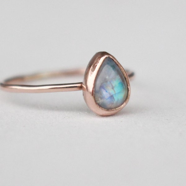14 k  Rosegoldrng ring engagement ring with rainbow moonstone