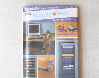Teen Room Organizer Sewing Pattern: Chair Caddy, Book Covers - Simplicity 5133