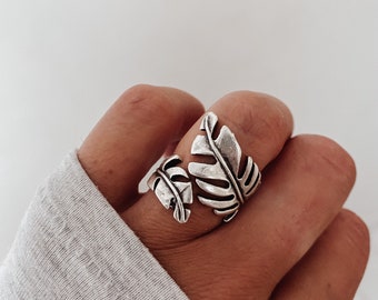 Antique Silver Plated Fern Ring - adjustable wrap around leaf ring, botanical style jewellery, size O - Q (7.5-8.5)