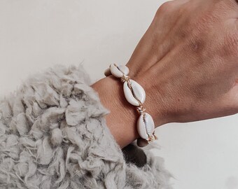 Chunky Cowrie Shell Bracelet - puka Shell beach jewellery, adjustable cotton cord seashell bracelet