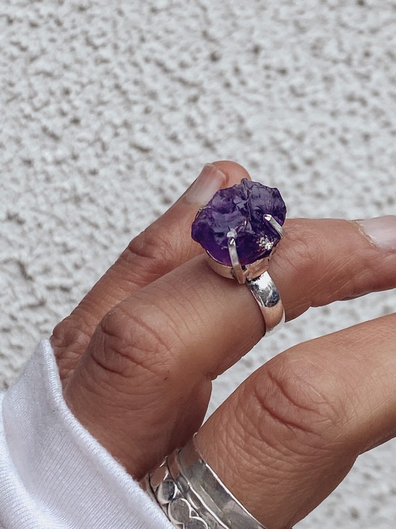 Anello di hotsell ametista grezza