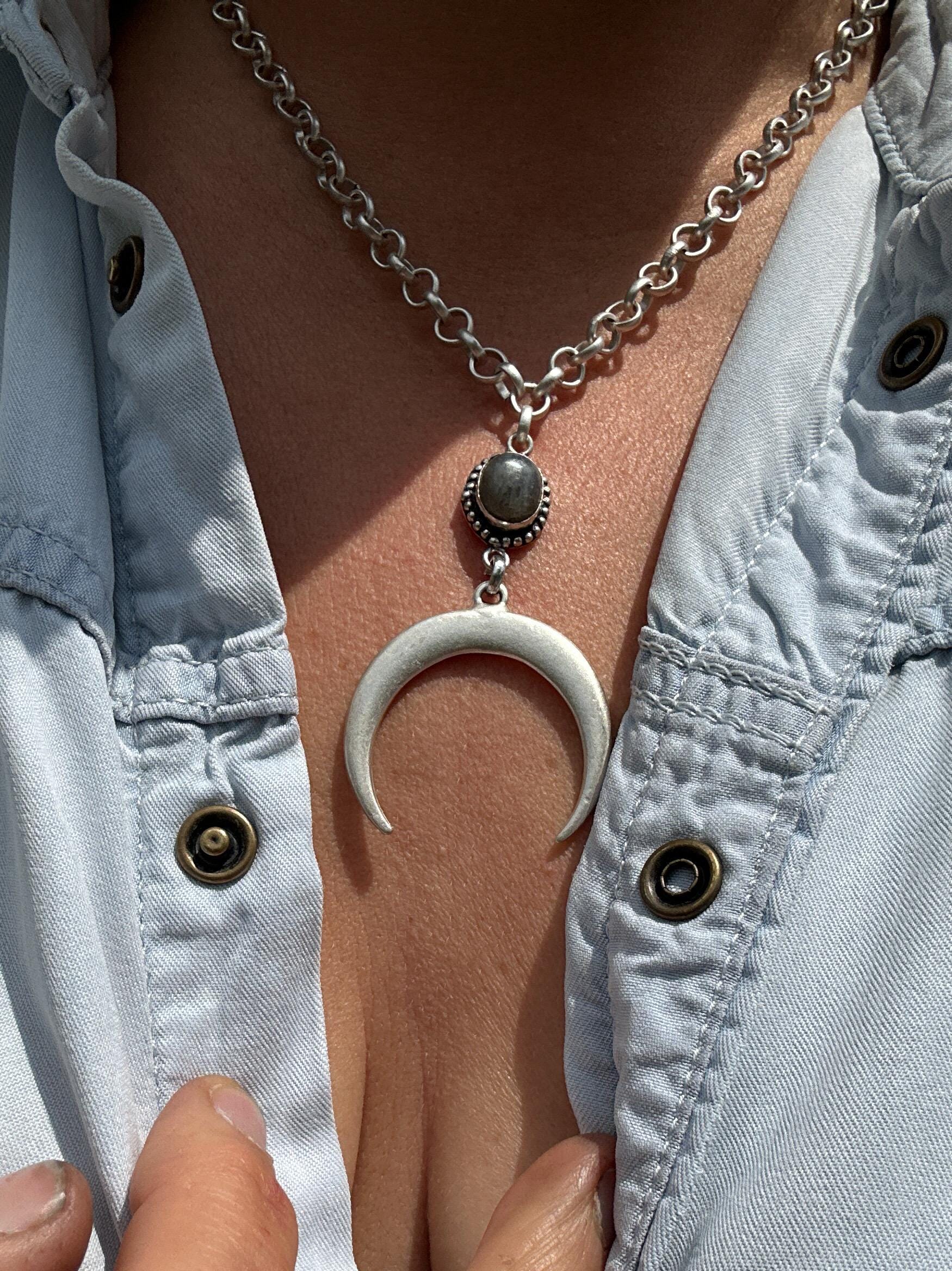 Collana Lunga Con Ciondolo Luna Mezzaluna Martellato – Placcato Argento, Gioiello Bohémien Minimalista Per Donna