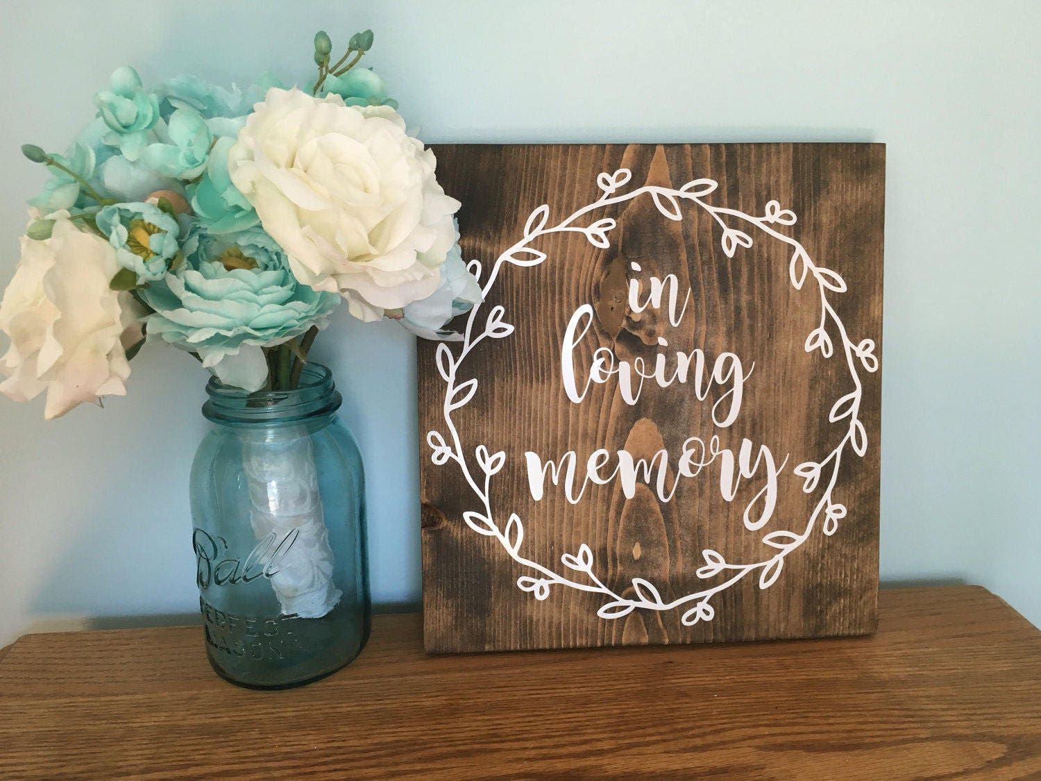 In Loving Memory In Honor Of Those Who Are Watching From Heaven Sign Photo Table Sign Loved Ones Sign Remembrance Rustic Wedding Sign