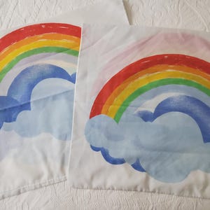 Pair Vintage Rainbow Printed Standard Pillowcases Cannon retro sheet change pillow slip 1980s 80s