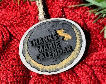 2021 Marie Calendar Ornament - Funny Wooden Burnt Pie Ornament - Sharon’s Viral Pie - Thanks Marie Calendar You Ruined Thanksgiving