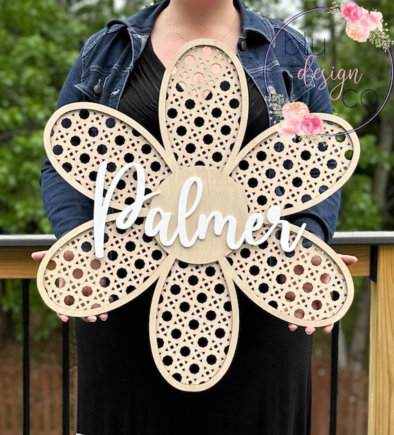 Rattan Daisy Name Sign – Personalized Wooden Wall Decor - Etsy