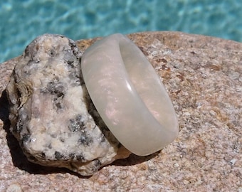 White Pearl Resin Ring With Red Color Shift - White Pearl With Red Tones Unisex Wedding Band - Gift For Him Or Her