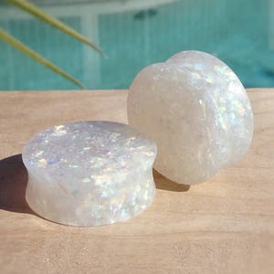 White Holographic Glitter and Resin Ear Plugs or Tunnels or Teardrops - White Holographic Glitter and Resin Gauges or Tunnels or Teardrops