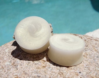 White Gold Duochrome Resin Ear Plugs - Color Shift Resin Ear Gauges - Gift for Him or Her