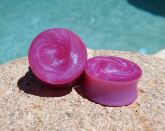 Red Blue Duochrome Resin Ear Plugs - Red Blue Color Shift Resin Ear Gauges - Gift for Him or Her